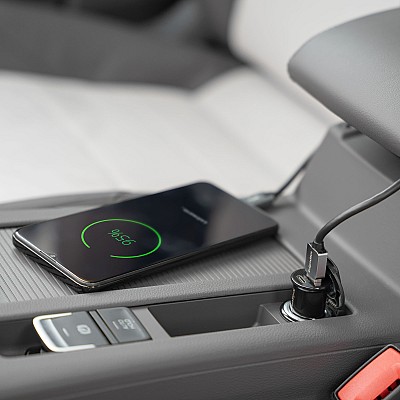 Φορτιστής αυτοκινήτου Kruger&Matz διπλού USB 3100 mA με Quick Charge 3.0 και λειτουργία Power Delivery