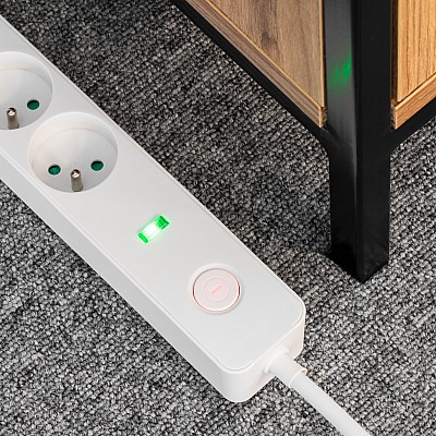 Καλώδιο επέκτασης ρεύματος Rebel 4 πριζών με διακόπτη -1,5μ