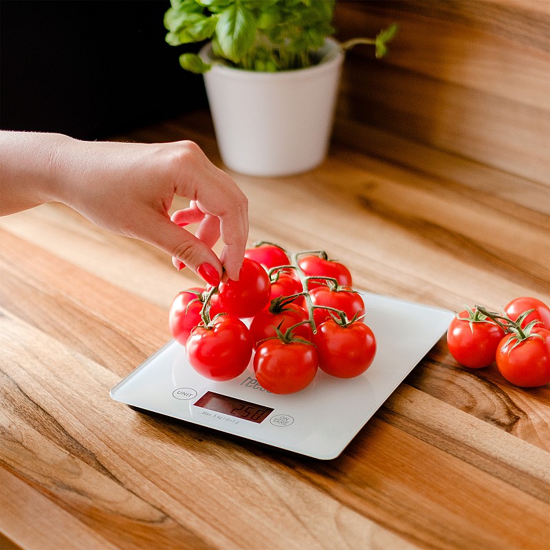 Ζυγαριά κουζίνας από λευκό γυαλί